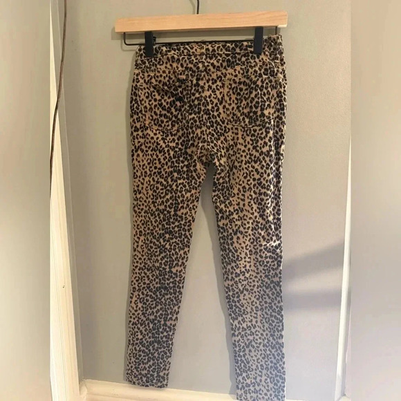 Leopard Print Skinny Pants - Picture 2 of 5